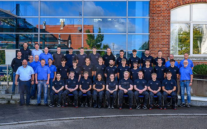 
                
                    HELLER welcomes new apprentices and students
                
            