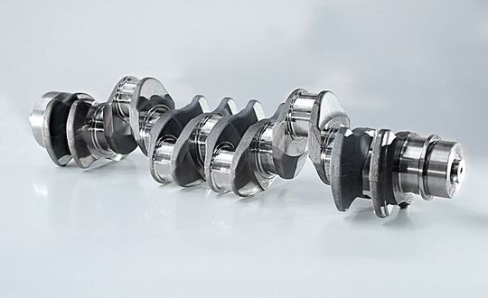 Fresamento externo de grandes virabrequins e eixos excêntricos